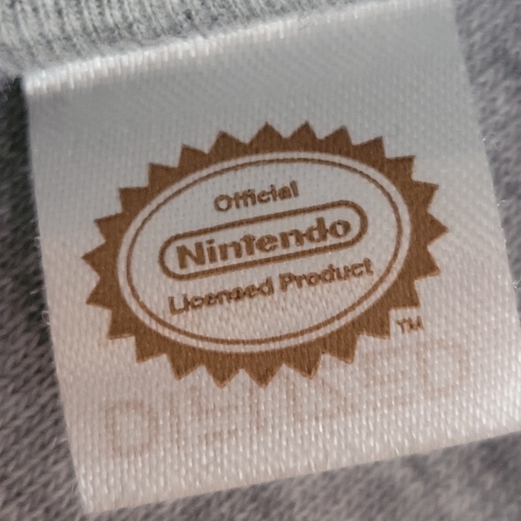Super Mario Sweater Crewneck H&M Divided Grey with Rainbow Lettering Nintendo - Picture 7 of 9